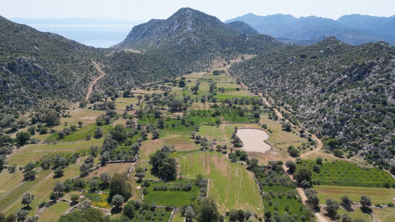 Joker: Marmaris Taşlıca Düz Zemin Denize 1,5 Km Tarla 1