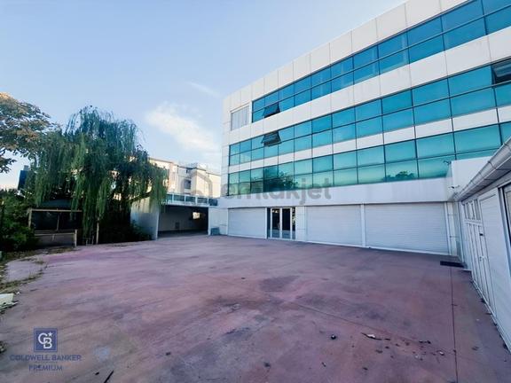 Gersan Sanayi Sitesnde Köşe Başı 1900 M2 Kapalı Alanlı Köşe Bina 2