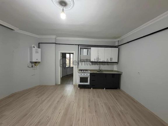Gölbaş Emlaktan Belediye Garajı Yanı Kiralık 1+1 Ara Kat 2
