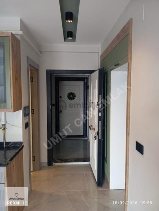 Geniş Oturumlu Açık Mutfak Kaliteli İşçilik Temiz Kiralık 2+1 2