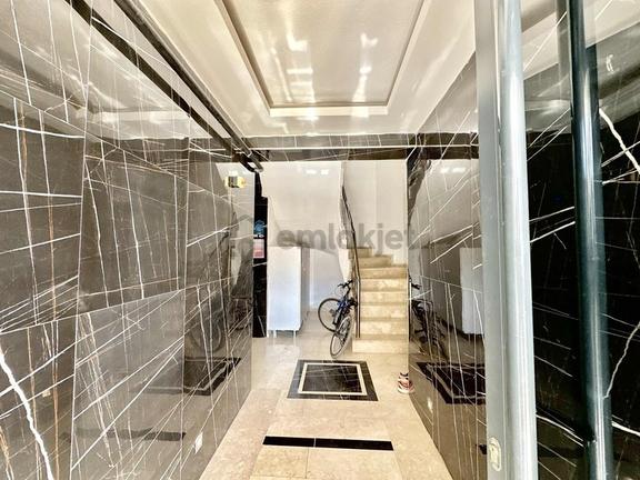 Fevzi Çakmak Tramvaya Yakın Güzel 3+1 Ara Katta Daıre 2