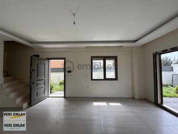 Veri'den Müstakil Bahçeli,doğal Işık Alan,konforlu Sıfır Villa! 2