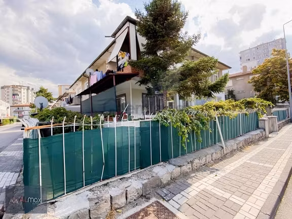 Yenişehir Mahallesi Köşe Başı Satılık Daire 1