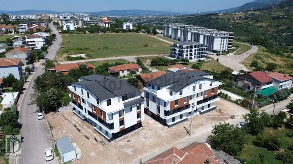 Deallife 'dan Yuvacık Merkezde Oturuma Hazır Satılık 2+1 Daire 2