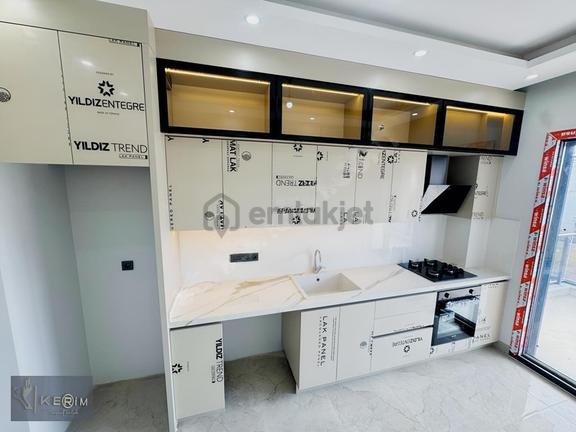 Kerim'den Küçükkuyu Merkez'de 2+1 Ebebyn Banyolu Kiralık Daire 1