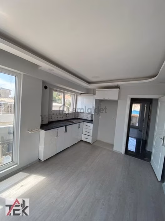Bayraklı Alpaslan Mh 4+1 Şehir Ve Deniz Mnz Satışta 2