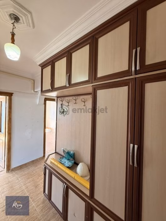 Alper Gayrimenkulden Kurtuluş Mah. Takaslı 140 M2 Kapalı Mutfak 2