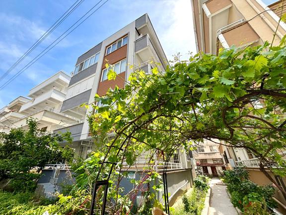 Yükselden Akçay Cuma Pazarına Yakın Mantolamalı Fırsat 2+1 Daire 1