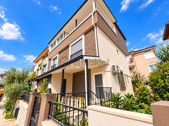 İzmir Seferihisar Doğanbey De Satılık 3+1 Villa 2