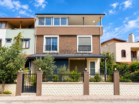 İzmir Seferihisar Doğanbey De Satılık 3+1 Villa 1