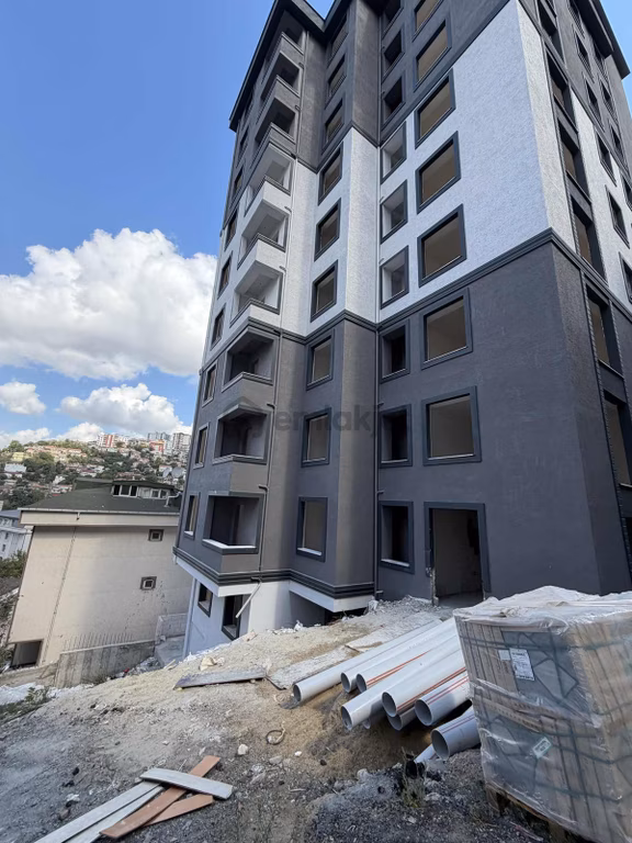 Esentepe Mahallesinde Yapım Aşamasında 85 M² 2+1 Daire 1