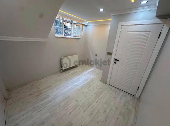Zafer Yapıdan Satılık Bahçekatı 2+1 75m2 2010 Yapı Köşebaşı Krediye Uygun Tek Daire Üzeri İ.paşa Mh 2