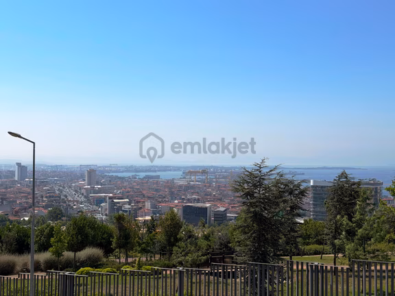 Pendik Captain Hill Sitesi'nde Peyzaj Manzaralı 75m2 Kiralık 1+1 1