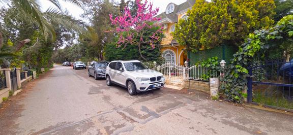 Tuzla Çamlıbel'de Geniş Metrajlı 5 Banyolu 3 Katlı Satılık Villa 1