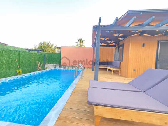 Çaltı Özünde Kiralık Eşyalı Havuzlu Villa 1