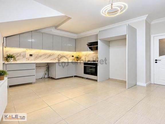 Metrobüse Yakın Giriş Emsali 2+1 Datılık Daire 1