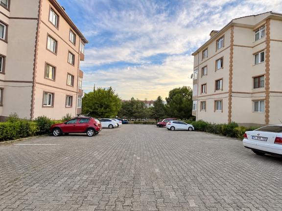 Roma’ Dan Yunusemre Mahallesi’ Nde Site İçi Kiralık Daire 1