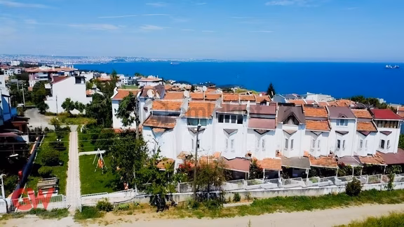 Mavi'nin Kalbinde Muhteşem Manzaralı Villa Açıklaması 1