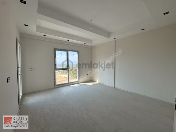 Pınarkent'te Site İçerisinde Arakat Sıfır 3+1 Daire 2