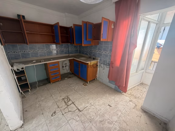 Prestij'den Hamidiye'de Ayrı Mutfak Geniş Oturumlu 2+1 Daire 2