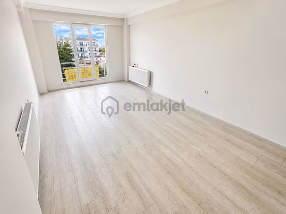Aktif'ten Tuzcumuratta Satılık Doğalgazlı Arakat Önü Açık Ferah 3+1 Daire 2
