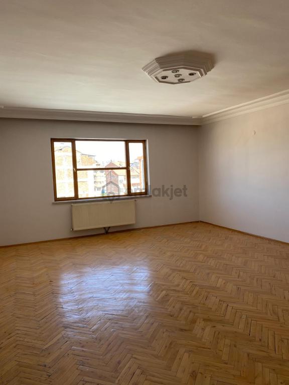 Çarşı Merkezinde 3+1 İçi Yapılı Kiralık Daire 2