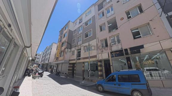 Ayakkabıcılar Sitesi'nde Aktif Kiracılı Satılık 5 Katlı Bina 1