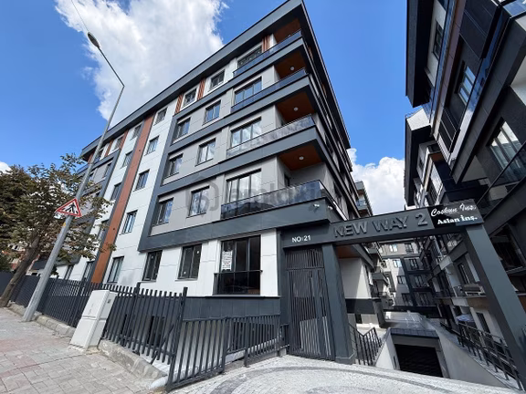 Yakuplu Mahallesinde Metrobüse Yürüme 7 Dk Kiralık Sıfır 1+1=60m 1