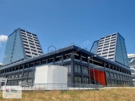 İstmall Avm'de Teraslı, Şehir Manzaralı, Ferah Satılık Ofis 1