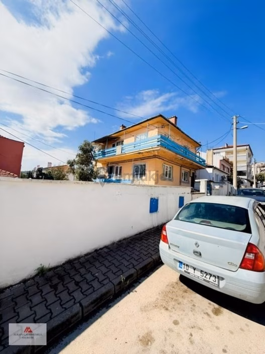 Sakarya Mahallesinde İçi Yenilenmiş Kiralık 3+1 Daire 1