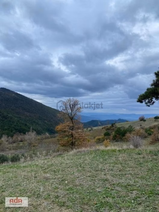Geyve Karacaören Mahallesinde 833 M² Müstakil Parsel 2