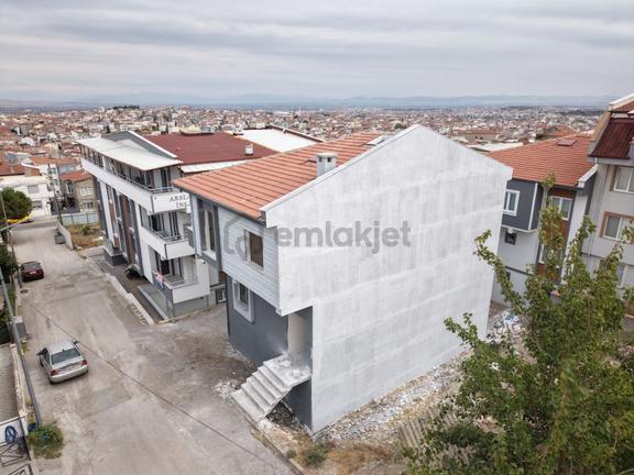 Balıkesir 2.sakarya Mah Satılık 3+1 Daire 2