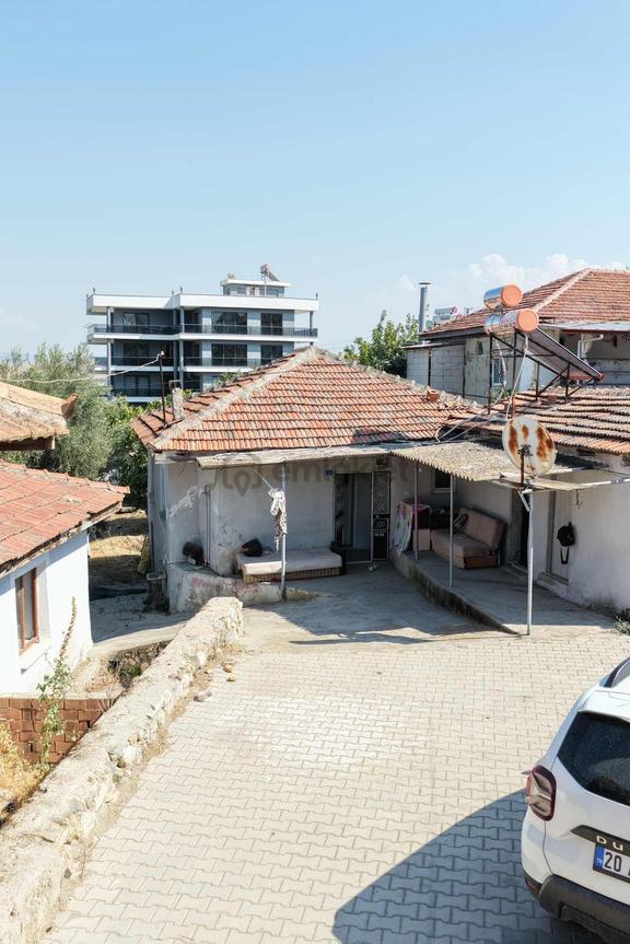 Muhtarım Emlaktan Beylerbeyinde Satılık Müstakil Ev Ve Bahçe 1