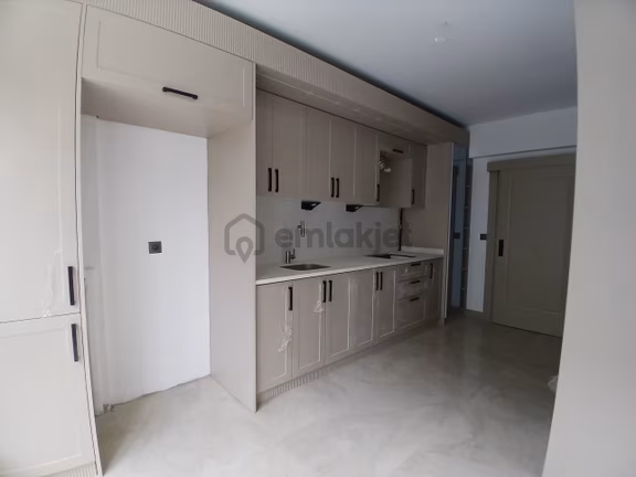 Fiyci Yatırım Site İçerisinde 3+1 Full Yapılı Ultra Lüks Daire 2