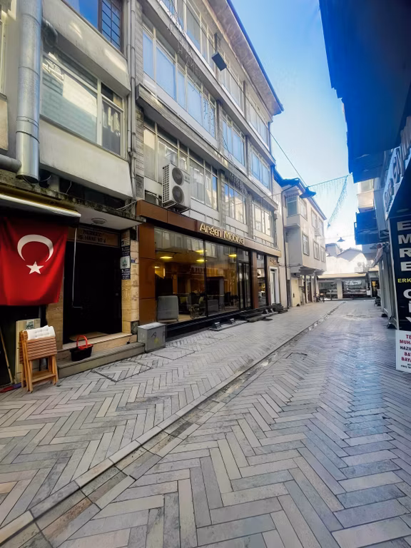 İzmit Merkezde Fethiye Cad 50 Metre 30 M2 Satılık Ofis 2