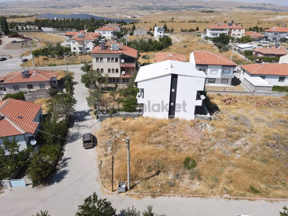 Şanlıbaba Emlak'tan Gülşehir Çayır'da Konut Arsası 2