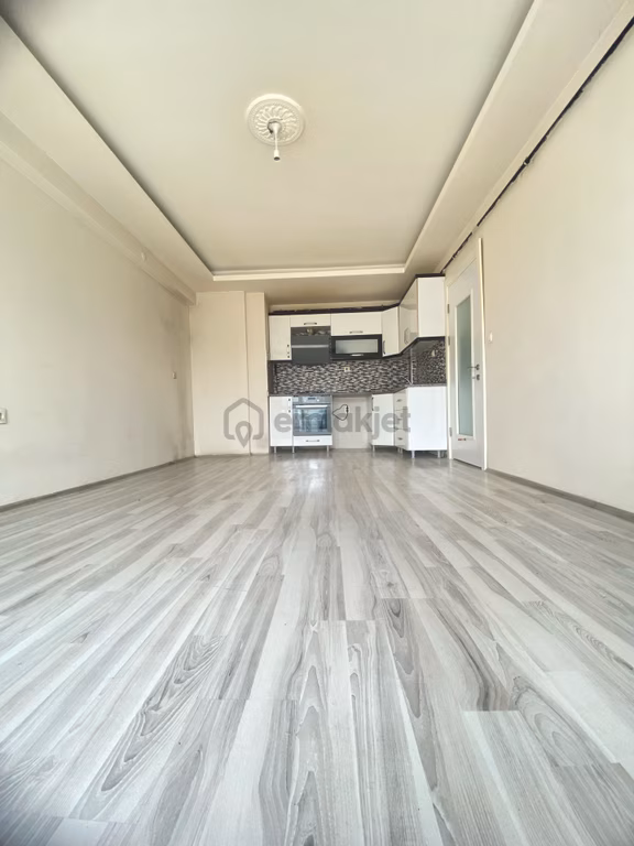 Bayrakçeken'den 2+1 A.mutfak Kiralık Semerkant Mah Ara Kat 1