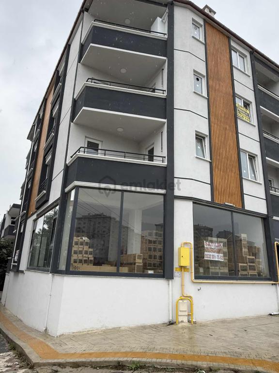 Akdur Dan Dere Bahçe De Mutfak Kiralık 2+1 2