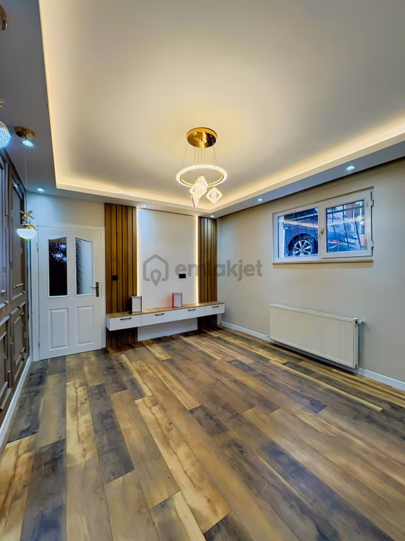 Başkent Yapı'dan Full Dekorlu 2+1 Kiralık Bahçe Katı 2