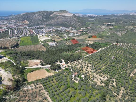 Kuşadasında Merkeze Yakın Villa İmarlı Satılık Arsa 2