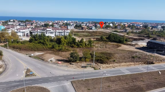 Çoklu Konuta Uygun Satılık Köşe Parsel 2