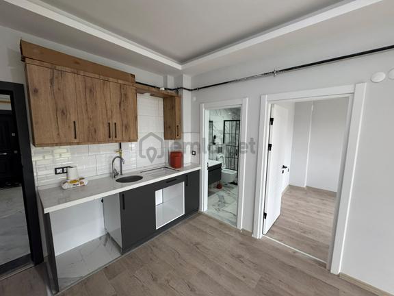 Şehir Hastanesinin Altında Sıfır Eşyalı Kiralık 1+1 Daire 2