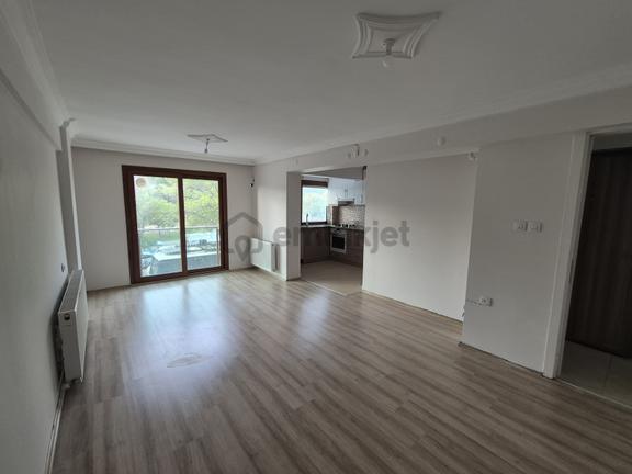 Satılık 2+1 Daire Aşık Veysel Parkı Karşısı Full Tadilatlı 1