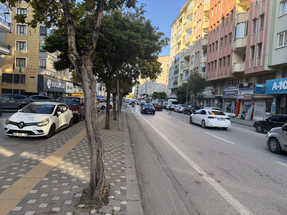 Sağlam Emlaktan Çarşı Gazlıgöl Caddesinde Kiralık 3+1 Daire 2