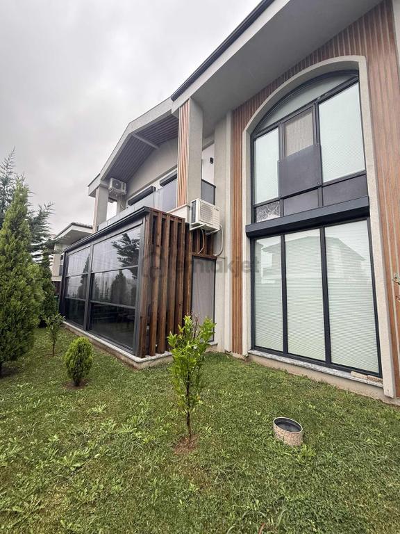 Tarcanlardan Tüysüzlerde Hayalinizdeki 4+1 Villa 2