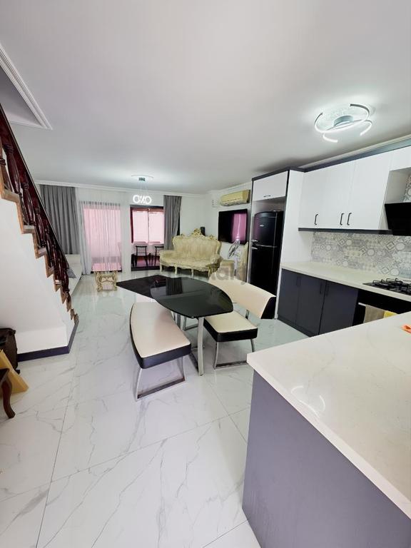 Şehir Merkezi 2+2 Kiralik Mustakil Ev 1