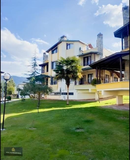 Asal Gayrimenkulden Kiralık Havuzlu Vılla 1