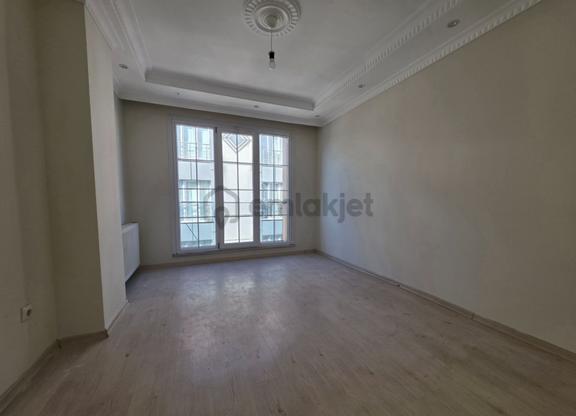 Mimar Emlak'tan Satılık 1+1 Yeni 65m² 2. Kat Daire 1
