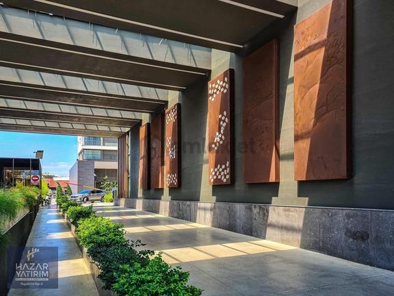 Terra Manzara'da Havuz Cepheli Modern Ve Eşyalı 2+1 2