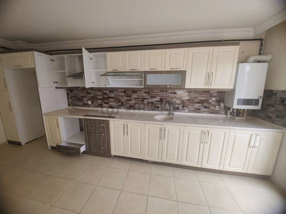 Global'den Selgahta Kiralık Ara Kat Geniş Daire 2